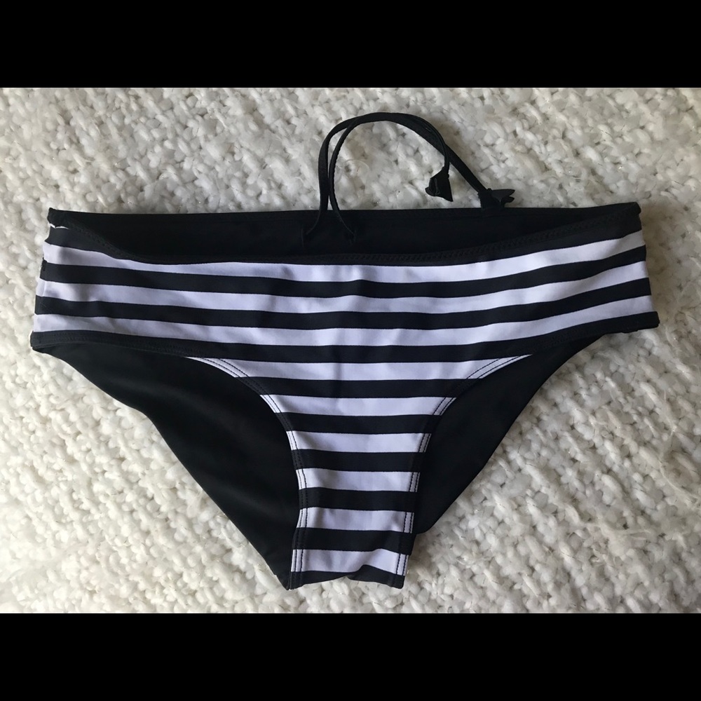Lululemon swim bikini bottoms